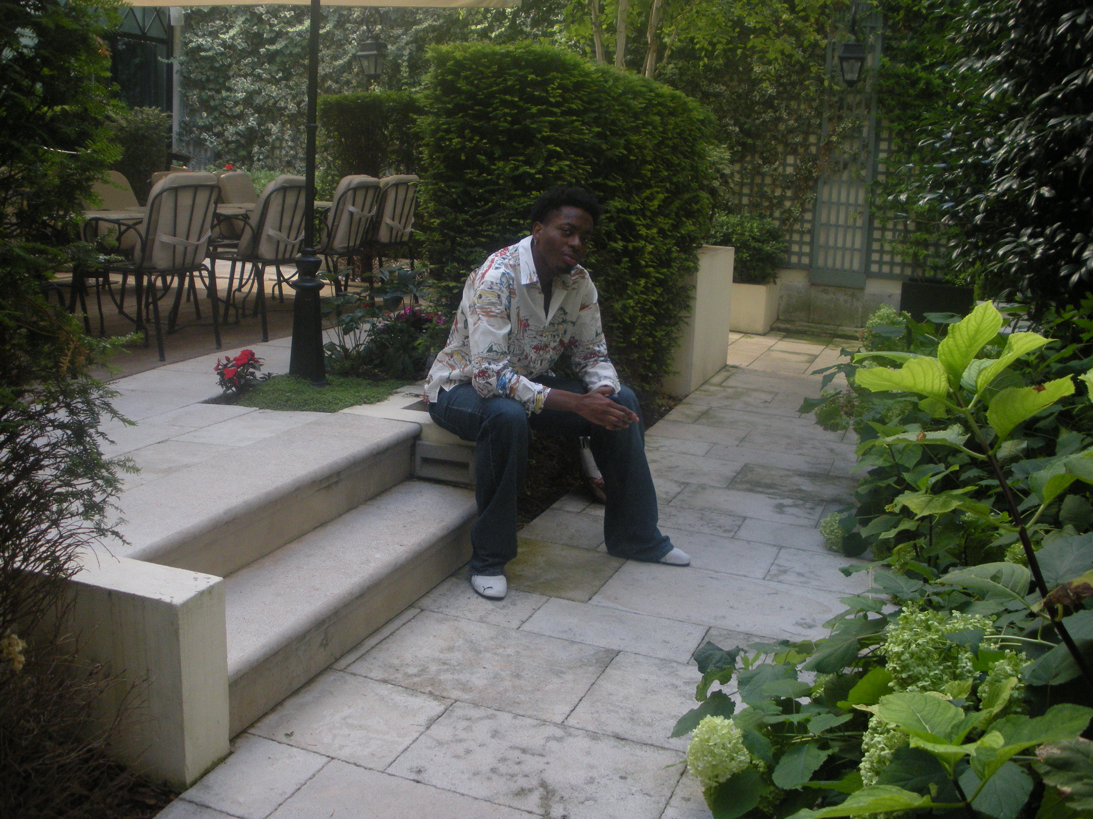PARIS people SUMMER 25 photo